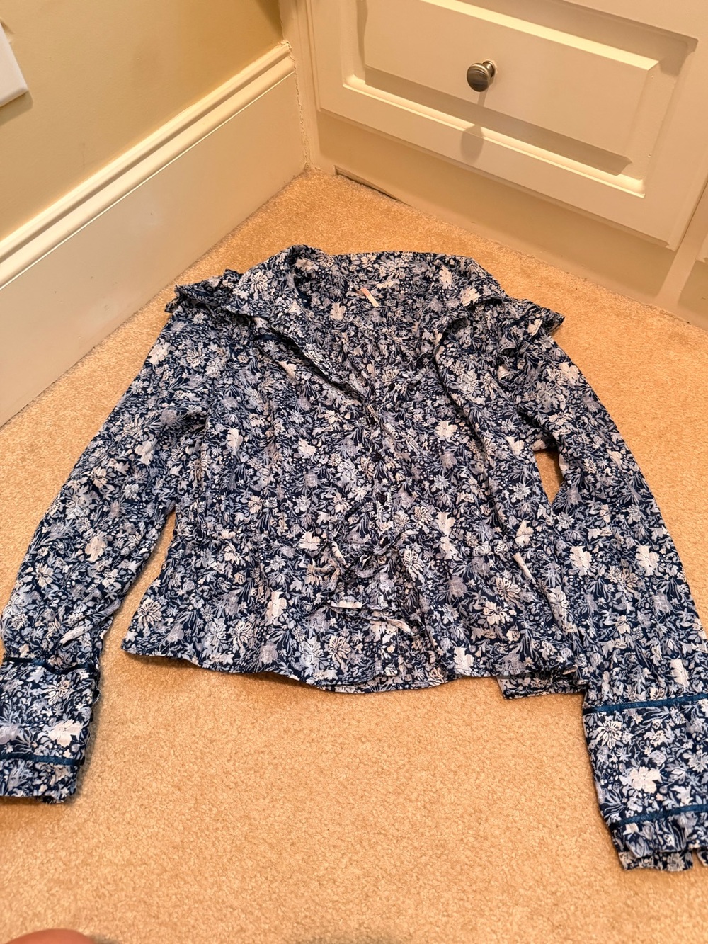 Women’s Blue Floral Ruffle Blouse